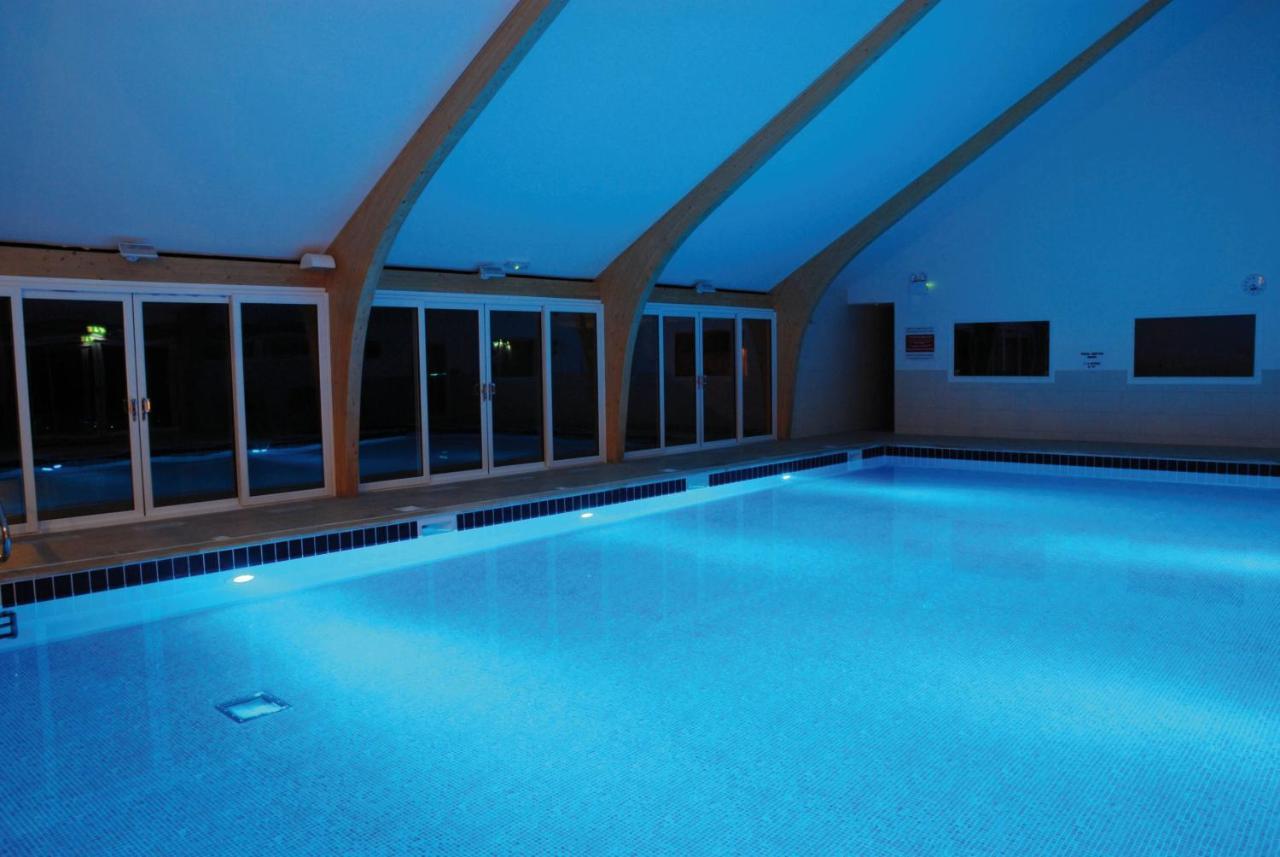 Kingfisher Hot Tub & Log Burner House On Premium Lakeside With Resort Facilities St Columb Major Εξωτερικό φωτογραφία