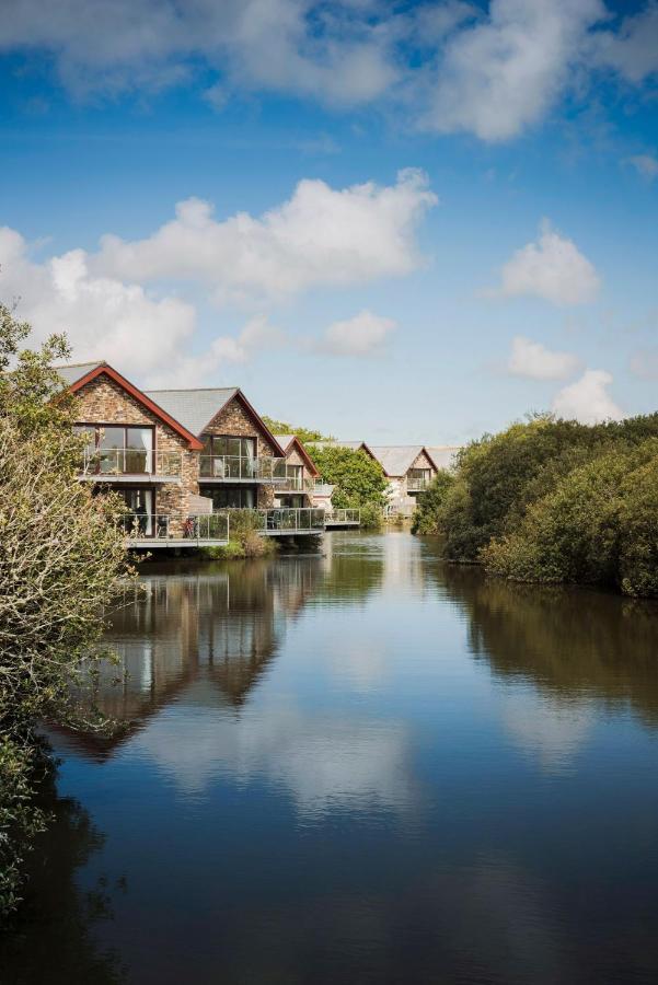 Kingfisher Hot Tub & Log Burner House On Premium Lakeside With Resort Facilities St Columb Major Εξωτερικό φωτογραφία